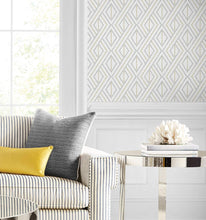Load image into Gallery viewer, Lillian August/NextWall Boho Grid LN30200 wallpaper