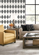 Load image into Gallery viewer, Wallquest/Lillian August Mirasol Palm Frond LN10600 wallpaper