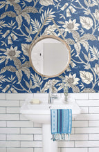 Load image into Gallery viewer, Wallquest/Seabrook Designs Rainforest Leaves RY30200 wallpaper
