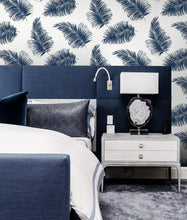 Load image into Gallery viewer, Lillian August/NextWall Tossed Palm LN20304 wallpaper