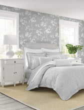 Load image into Gallery viewer, Lillian August/NextWall Floral Mist LN30501 wallpaper